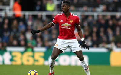 龙珠电竞独家-乌克兰队门将低级失误送礼